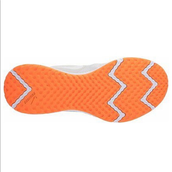 wmns nike revolution 5